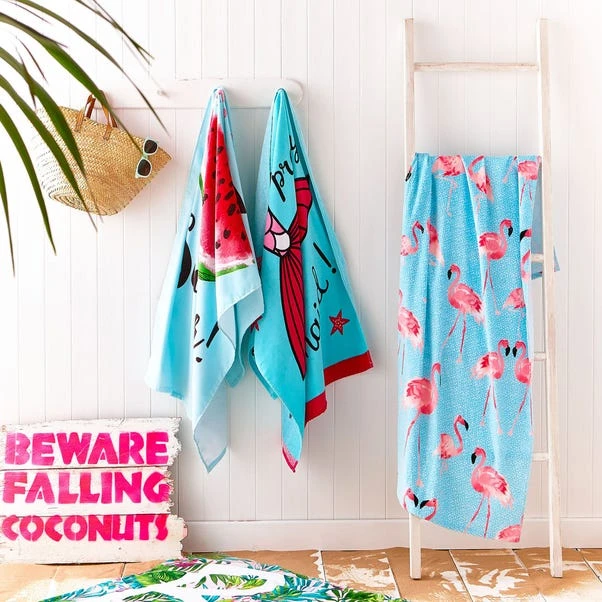 Catherine Lansfield Flamingo Beach Towel 2 Catherine Lansfield Flamingo Beach Towel - Image 2
