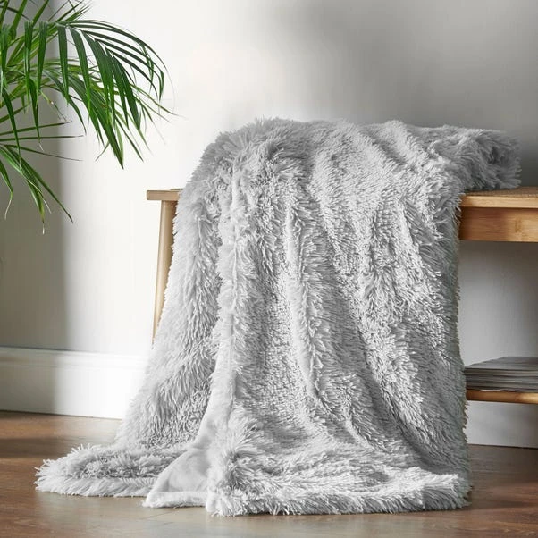 Catherine Lansfield Cuddly Deep Pile Throw 13 Catherine Lansfield Cuddly Deep Pile Throw - Image 13