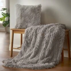 Catherine Lansfield Cuddly Deep Pile Throw 32 Catherine Lansfield Cuddly Deep Pile Throw -Catherine Lansfield 30353962 alt02