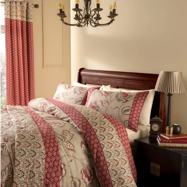 Catherine Lansfield Kashmir Red Duvet Cover And Pillowcase Set 5 Catherine Lansfield Kashmir Red Duvet Cover And Pillowcase Set - Image 5
