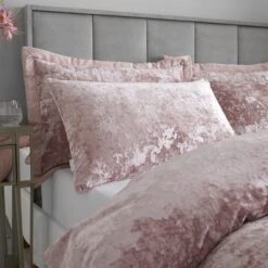 Catherine Lansfield Crushed Velvet Duvet Cover And Pillowcase Set -Catherine Lansfield 30705247 alt01