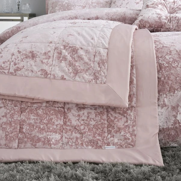 Catherine Lansfield Crushed Velvet Bedspread 3 Catherine Lansfield Crushed Velvet Bedspread - Image 3