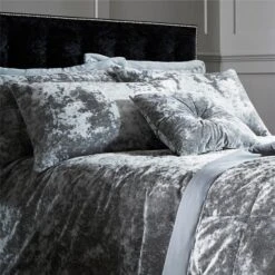 Catherine Lansfield Crushed Velvet Duvet Cover And Pillowcase Set -Catherine Lansfield 30705287 alt01