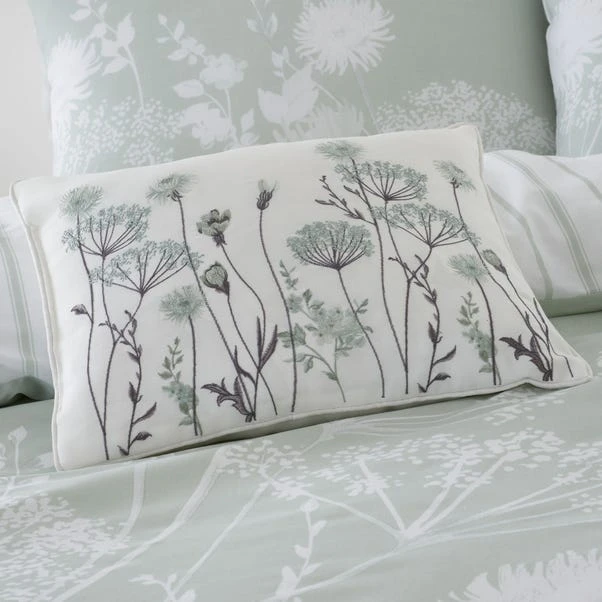 Catherine Lansfield Meadowsweet Floral Cushion 4 Catherine Lansfield Meadowsweet Floral Cushion - Image 4