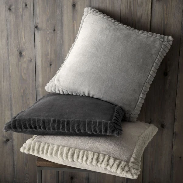 Catherine Lansfield Faux Velvet Cushion 9 Catherine Lansfield Faux Velvet Cushion - Image 9