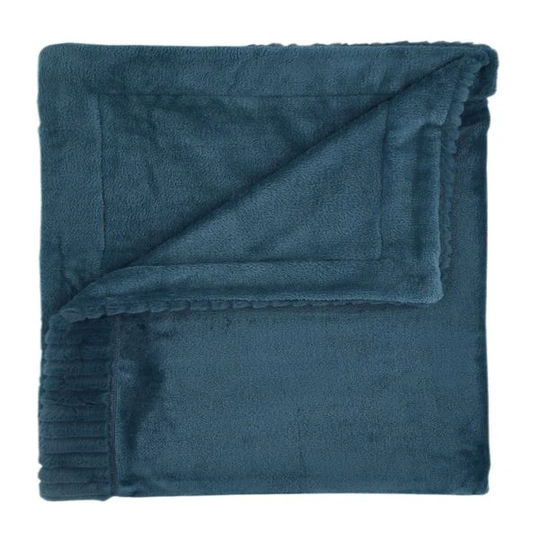 Catherine Lansfield Faux Velvet 150cm X 200cm Throw 4 Catherine Lansfield Faux Velvet 150cm X 200cm Throw - Image 4