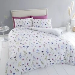 Catherine Lansfield Countryside Floral Reversible Duvet Cover & Pillowcase Set 18 Catherine Lansfield Countryside Floral Reversible Duvet Cover & Pillowcase Set -Catherine Lansfield 30867153 alt02