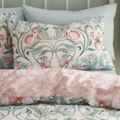 Catherine Lansfield Clarence Floral Reversible Natural Duvet Cover & Pillowcase Set 21 Catherine Lansfield Clarence Floral Reversible Natural Duvet Cover & Pillowcase Set -Catherine Lansfield 30867190 alt01