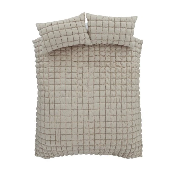 Catherine Lansfield Puffer 3.5 Tog Duvet Cover & Pillowcase Set 5 Catherine Lansfield Puffer 3.5 Tog Duvet Cover & Pillowcase Set - Image 5