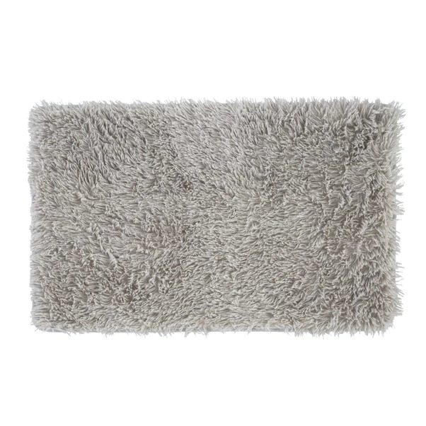 Catherine Lansfield Cuddly Faux Fur Bath Mat 2 Catherine Lansfield Cuddly Faux Fur Bath Mat - Image 2