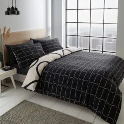 Catherine Lansfield Linear Curve Geometric Black Reversible Duvet Cover & Pillowcase Set -Catherine Lansfield 30914402 alt01