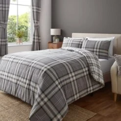 Catherine Lansfield Kelso Check Duvet Cover & Pillowcase Set 33 Catherine Lansfield Kelso Check Duvet Cover & Pillowcase Set -Catherine Lansfield 30918249 alt01