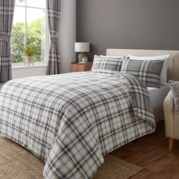 Catherine Lansfield Kelso Check Duvet Cover & Pillowcase Set 4 Catherine Lansfield Kelso Check Duvet Cover & Pillowcase Set - Image 4
