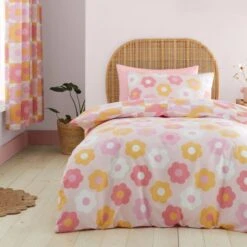 Catherine Lansfield Retro Daisy Duvet Cover And Pillowcase Set 18 Catherine Lansfield Retro Daisy Duvet Cover And Pillowcase Set -Catherine Lansfield 30931997