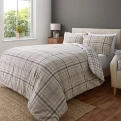 Catherine Lansfield Kelso Patchwork Duvet Cover And Pillowcase Set -Catherine Lansfield 30942918 alt01