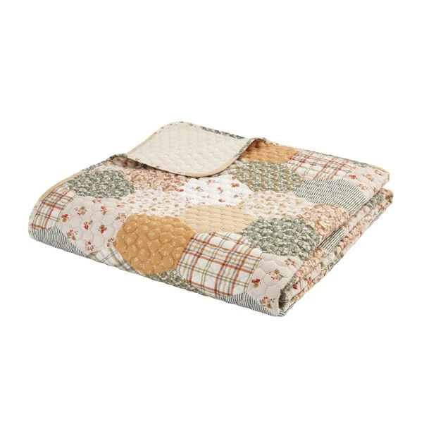 Catherine Lansfield Floral Patchwork Bedspread 4 Catherine Lansfield Floral Patchwork Bedspread - Image 4