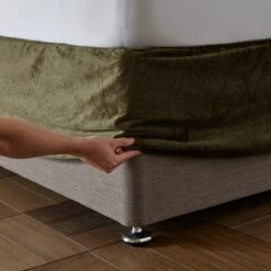 Catherine Lansfield Kingsley Matte Velvet Divan Base Bed Wrap -Catherine Lansfield 30956819 alt02