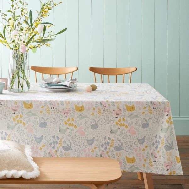 Catherine Lansfield Cottage Friends Tablecloth 5 Catherine Lansfield Cottage Friends Tablecloth - Image 5
