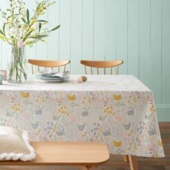Catherine Lansfield Cottage Friends Tablecloth
