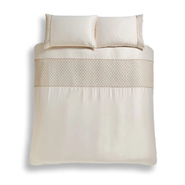 Catherine Lansfield Deco Sequin Duvet Cover And Pillowcase Set 11 Catherine Lansfield Deco Sequin Duvet Cover And Pillowcase Set - Image 11