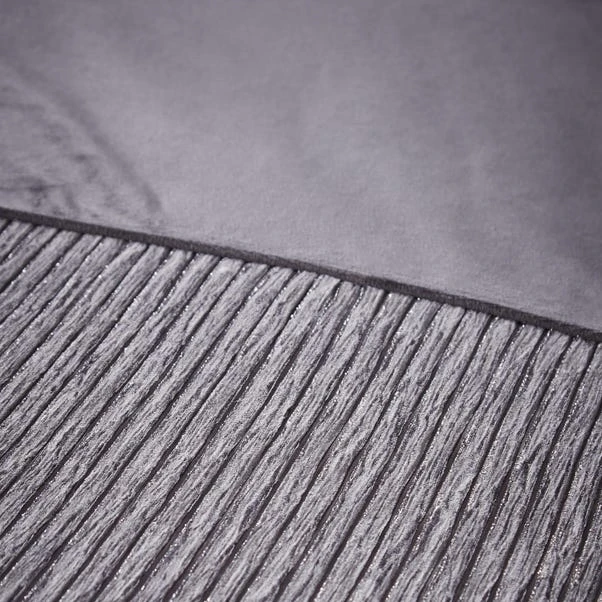 Catherine Lansfield Allure Sparkle Duvet Cover And Pillowcase Set 15 Catherine Lansfield Allure Sparkle Duvet Cover And Pillowcase Set - Image 15