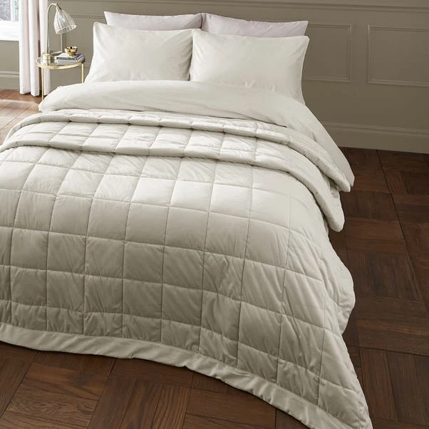 Catherine Lansfield Kingsley Matt Velvet Quilted Bedspread 13 Catherine Lansfield Kingsley Matt Velvet Quilted Bedspread - Image 13