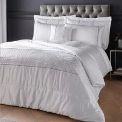 Catherine Lansfield Deco Sequin Quilted Pillowsham Pair 13 Catherine Lansfield Deco Sequin Quilted Pillowsham Pair -Catherine Lansfield 30962975 alt01