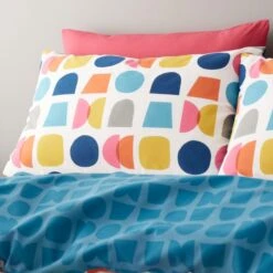 Catherine Lansfield Connect Geo Duvet Cover And Pillowcase Set 25 Catherine Lansfield Connect Geo Duvet Cover And Pillowcase Set -Catherine Lansfield 30962982 alt01
