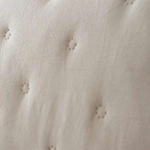 Catherine Lansfield Cosy Nori Soft Sherpa Bedspread 8 Catherine Lansfield Cosy Nori Soft Sherpa Bedspread - Image 8