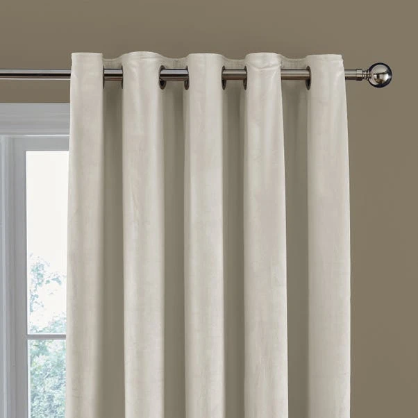 Catherine Lansfield Kingsley Matt Velvet Eyelet Curtains 13 Catherine Lansfield Kingsley Matt Velvet Eyelet Curtains - Image 13