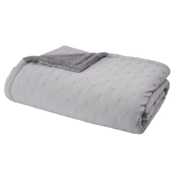 Catherine Lansfield Cosy Nori Soft Sherpa Bedspread 2 Catherine Lansfield Cosy Nori Soft Sherpa Bedspread - Image 2