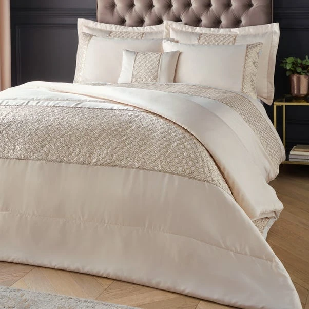 Catherine Lansfield Deco Sequin Quilted Pillowsham Pair 2 Catherine Lansfield Deco Sequin Quilted Pillowsham Pair - Image 2