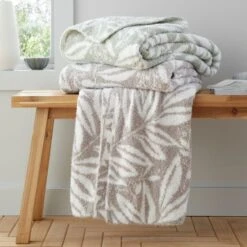 So Soft Sorrel Throw 130cm X 170cm -Catherine Lansfield 30966068 alt07