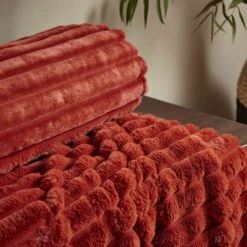 Cosy Ribbed Throw 130cm X 170cm 27 Cosy Ribbed Throw 130cm X 170cm -Catherine Lansfield 30966083 alt01