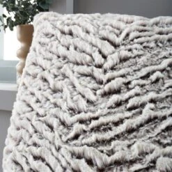 Catherine Lansfield Wolf Square Cushion 9 Catherine Lansfield Wolf Square Cushion -Catherine Lansfield 30969835 alt05