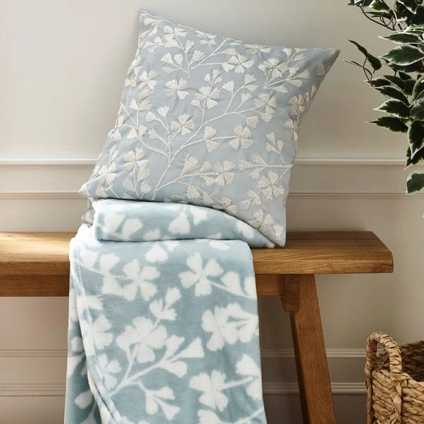 Catherine Lansfield Brooke Floral Cushion 6 Catherine Lansfield Brooke Floral Cushion - Image 6