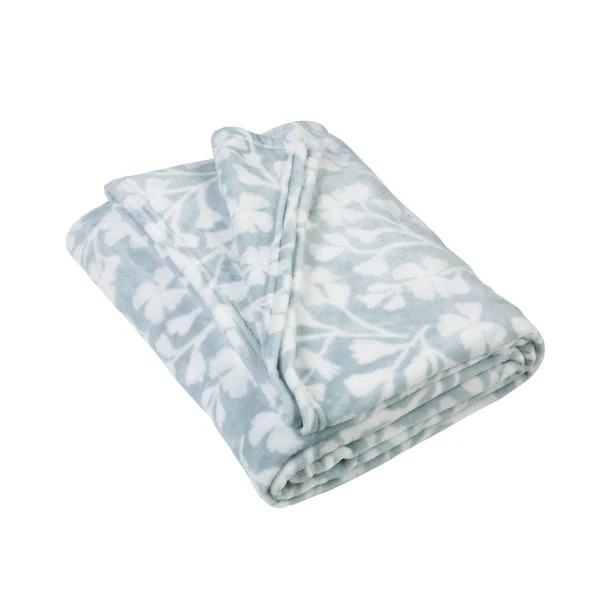 Catherine Lansfield Brooke Floral Fleece Throw 200cm X 240cm 4 Catherine Lansfield Brooke Floral Fleece Throw 200cm X 240cm - Image 4