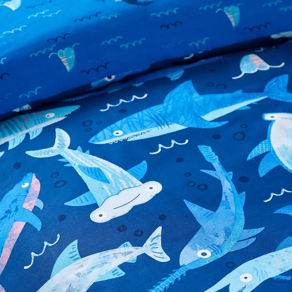 Catherine Lansfield Jawsome Shark Polycotton Duvet Cover & Pillowcase Set 4 Catherine Lansfield Jawsome Shark Polycotton Duvet Cover & Pillowcase Set - Image 4
