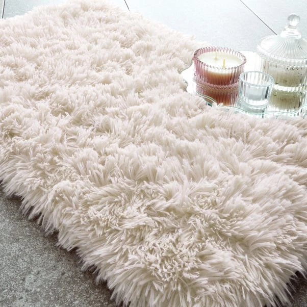 Catherine Lansfield Cuddly Bath Mat 1 Catherine Lansfield Cuddly Bath Mat