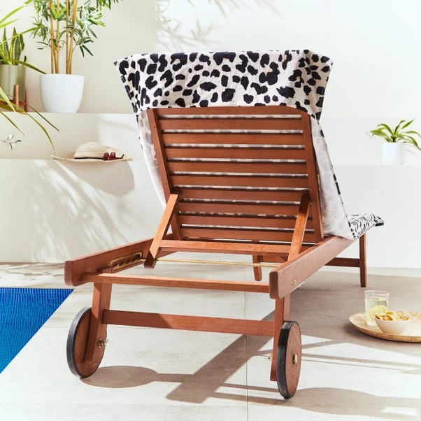 Catherine Lansfield Leopard Sun Lounger Beach Towel 2 Catherine Lansfield Leopard Sun Lounger Beach Towel - Image 2