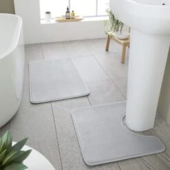 Catherine Lansfield Anti Bacterial Memory Foam Bath Mat And Pedestal Mat -Catherine Lansfield 30977550