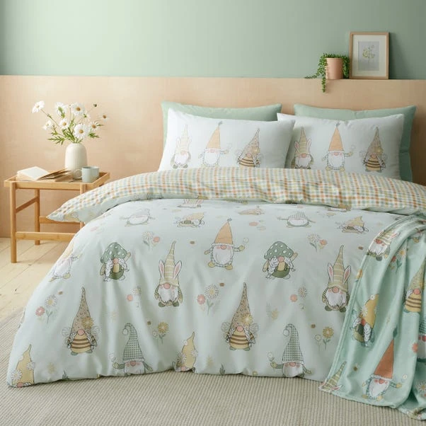 Catherine Lansfield Spring Gnomes Reversible Duvet Cover & Pillowcase Set 8 Catherine Lansfield Spring Gnomes Reversible Duvet Cover & Pillowcase Set - Image 8