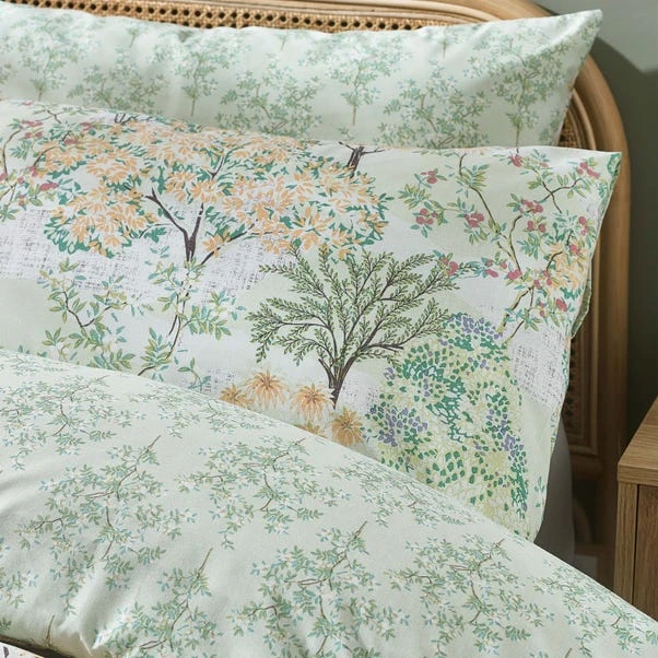 Catherine Lansfield Forest Bloom Reversible Duvet Cover & Pillowcase Set 16 Catherine Lansfield Forest Bloom Reversible Duvet Cover & Pillowcase Set - Image 16