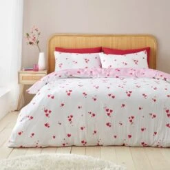Catherine Lansfield Seersucker Heart Reversible Duvet Cover & Pillowcase Set 23 Catherine Lansfield Seersucker Heart Reversible Duvet Cover & Pillowcase Set -Catherine Lansfield 30983030 alt02