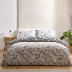 Catherine Lansfield Blocks Reversible Duvet Cover & Pillowcase Set -Catherine Lansfield 30983033 alt02