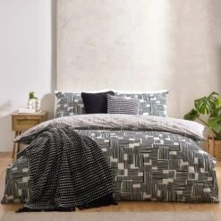 Catherine Lansfield Blocks Reversible Duvet Cover & Pillowcase Set