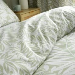 Catherine Lansfield Sorrel Leaves Reversible Duvet Cover & Pillowcase Set 33 Catherine Lansfield Sorrel Leaves Reversible Duvet Cover & Pillowcase Set -Catherine Lansfield 30983048 alt05