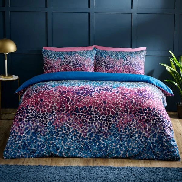 Catherine Lansfield Satin Animal Print Duvet Cover & Pillowcase Set 9 Catherine Lansfield Satin Animal Print Duvet Cover & Pillowcase Set - Image 9
