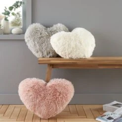 Catherine Lansfield Cuddly Heart Cushion -Catherine Lansfield 30983280 alt08