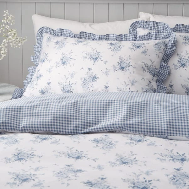Catherine Lansfield Lucie Floral Reversible Duvet Cover & Pillowcase Set 2 Catherine Lansfield Lucie Floral Reversible Duvet Cover & Pillowcase Set - Image 2